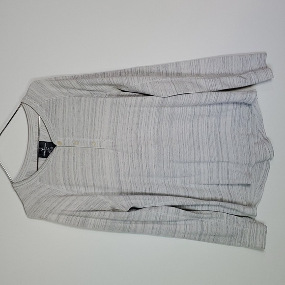 AMERICAN Eagle medium gray long sleeve henley shirt - Picture 1 of 6
